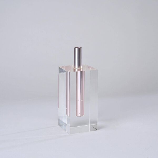 Vase #1 par Shiro Kuramata, vers 1980, Japon