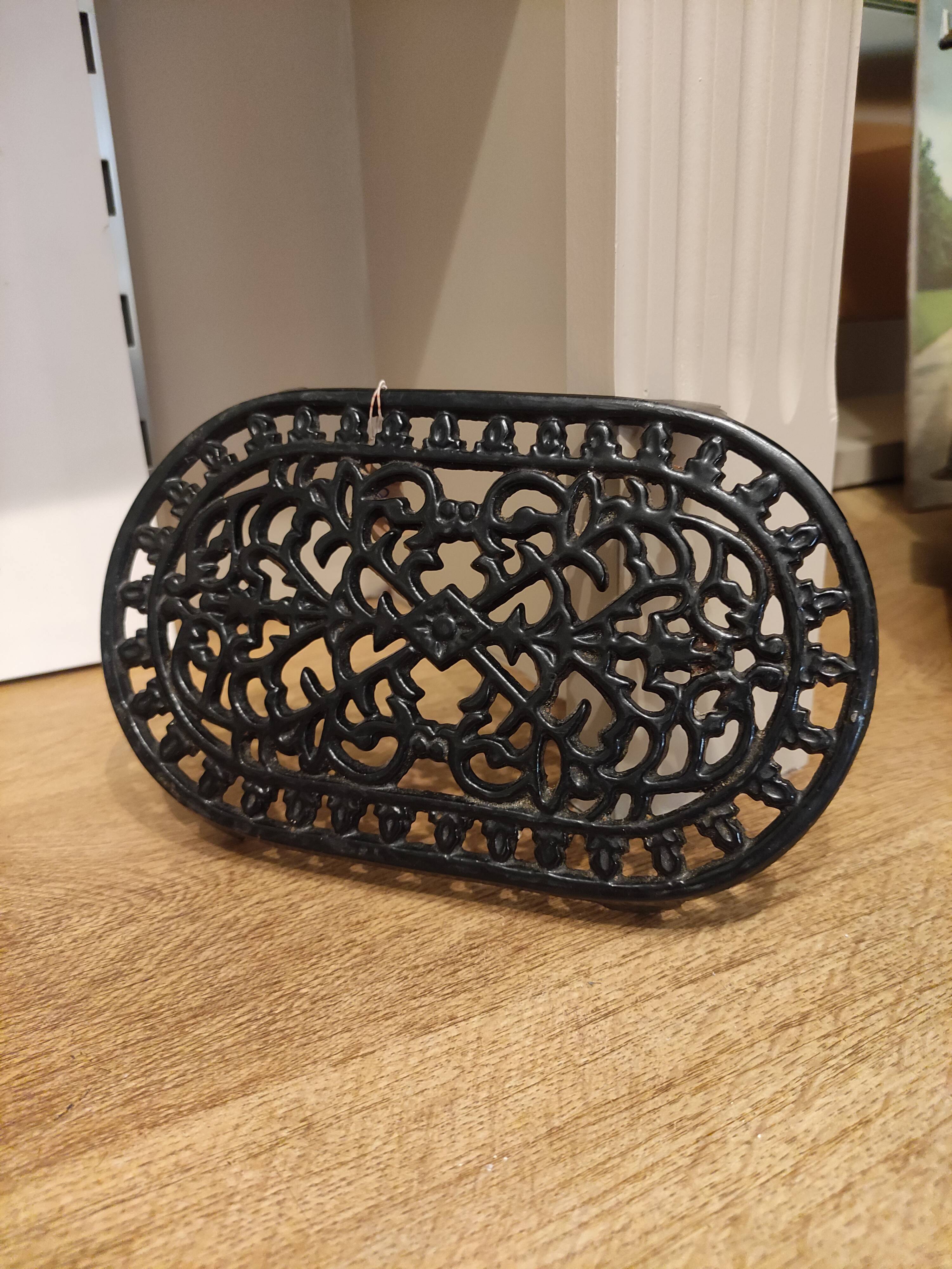 Old cast iron trivia