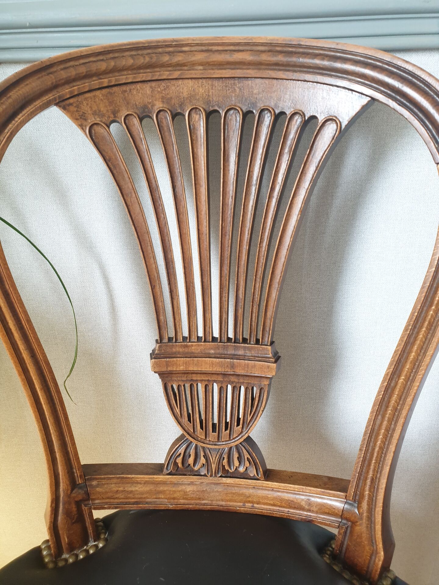 Lyre Chair