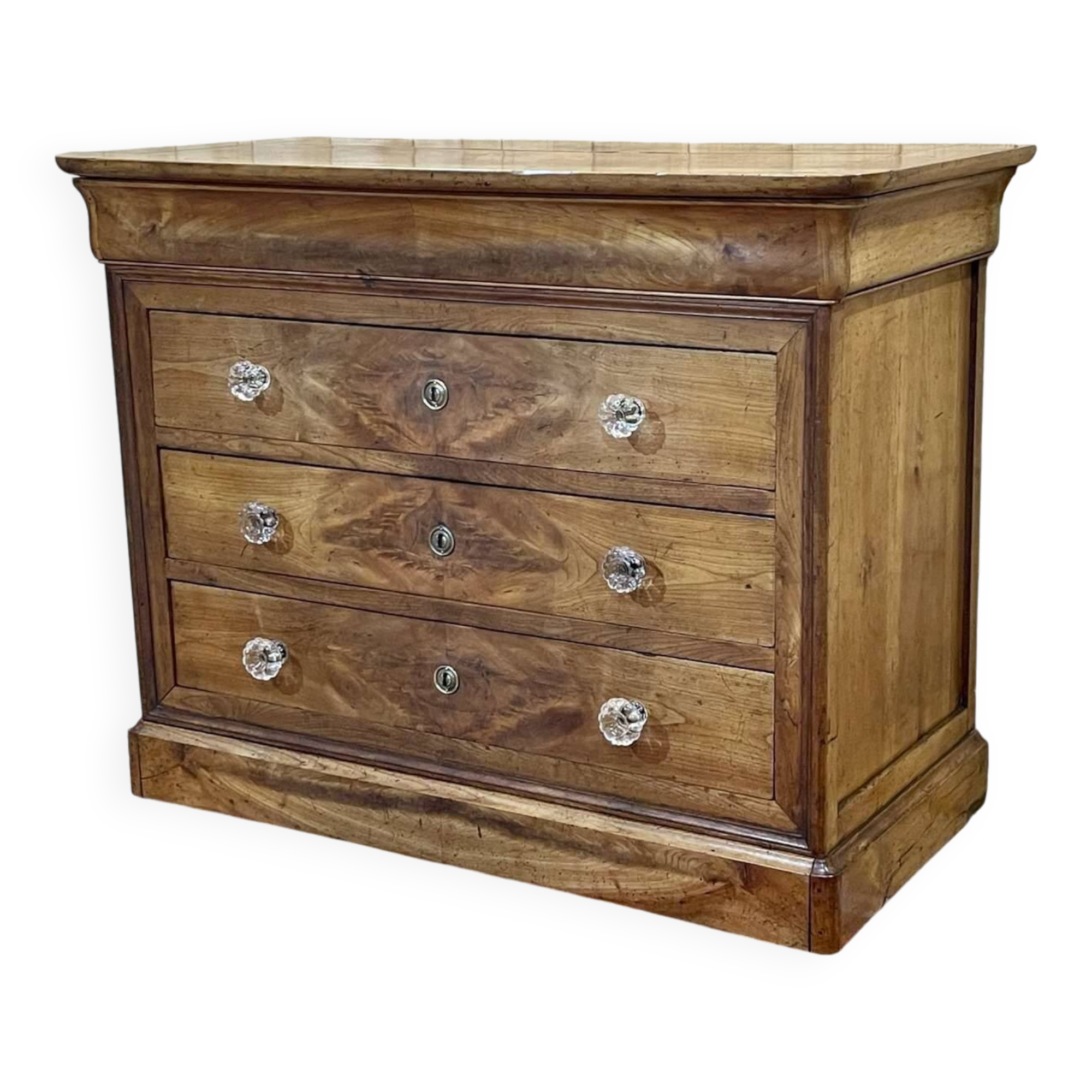 Louis Philippe chest of drawers with 5 drawers from the 19th century in cherry wood with glass knobs