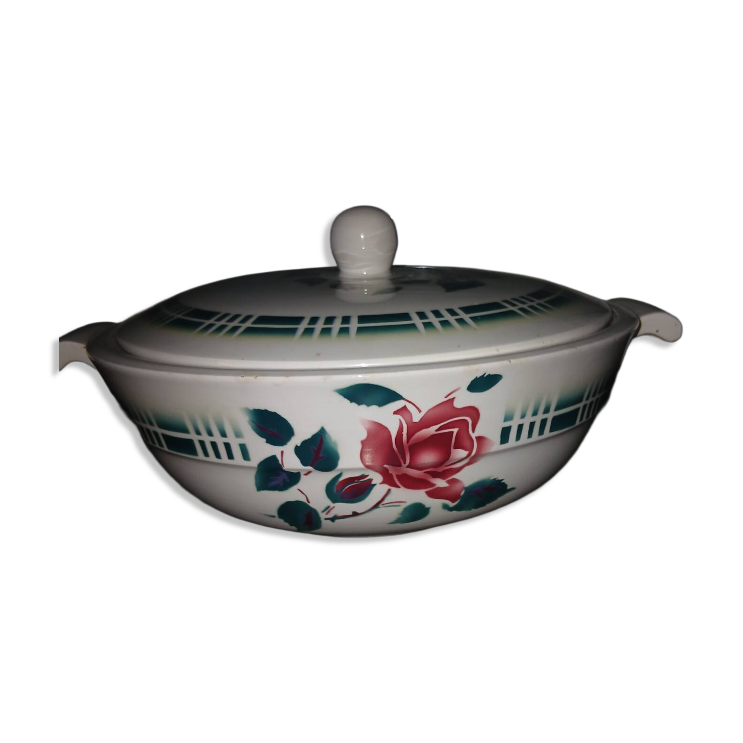 Soup tureen