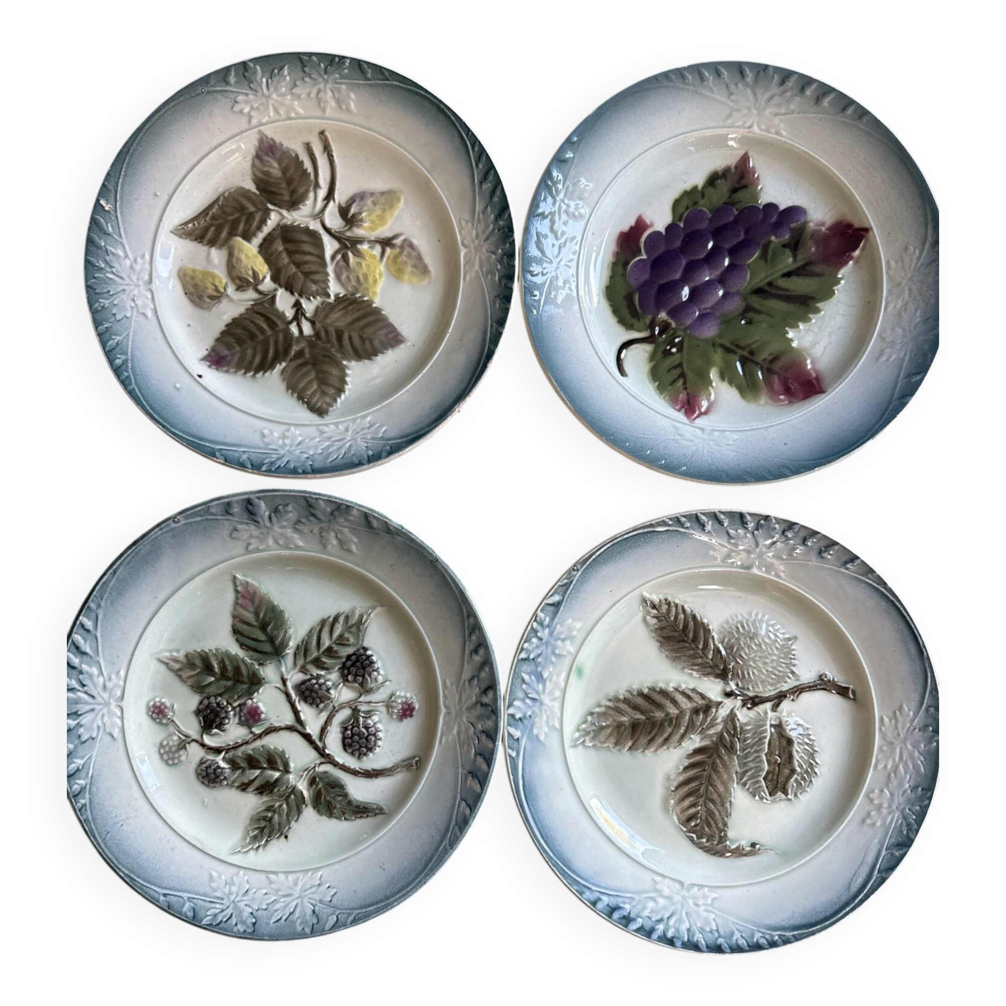 Ensemble de 4 Assiettes à dessert en Barbotine