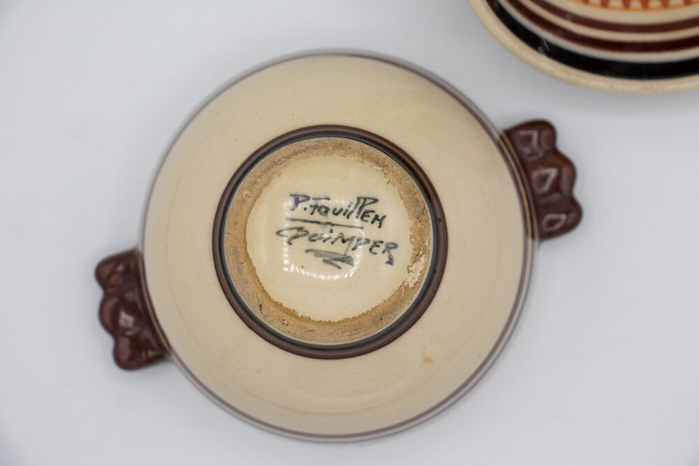 Quimper ceramic bowls signed Fouillen