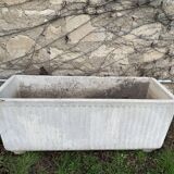 Planter white concrete