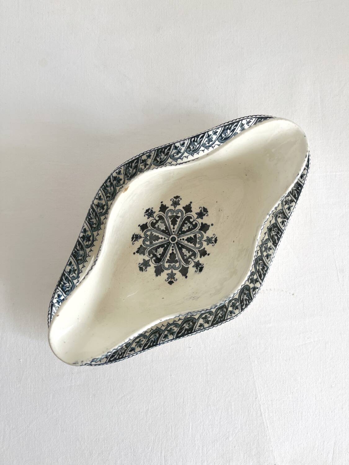 Ironstone gravy boat "Henri II" Salins earthenware