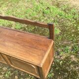 Chest bench