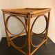 Table d'appoint ou table de chevet en rotin