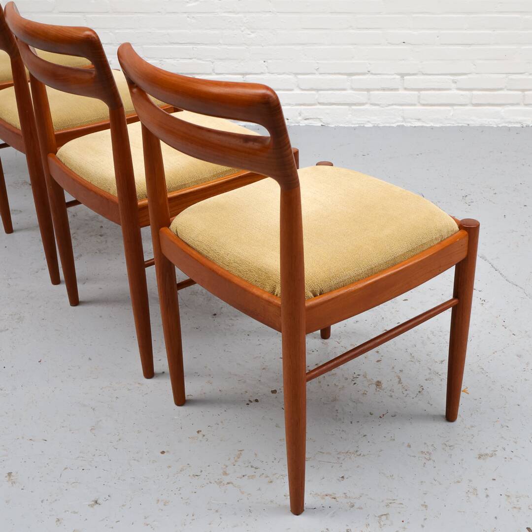 4 chaises de salle à manger par HW Klein pour Bramin, années 1960