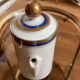 Cafetière en porcelaine - bleu cobalt - incrustation or