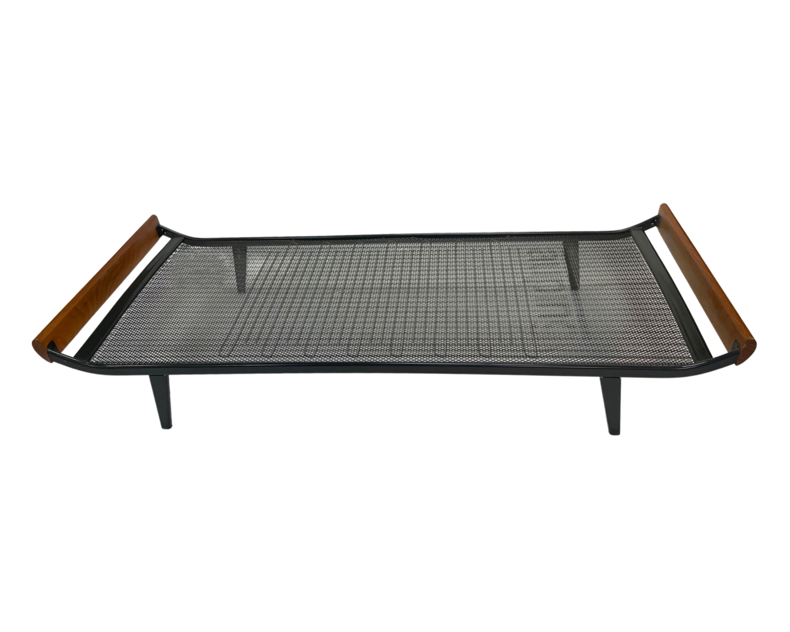 Day bed Auping Cleopatra design by Dick Cordemeyer 60