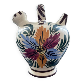 Water bottle with floral decoration