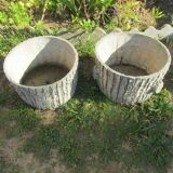 two round cement gardens, imitation of the bark