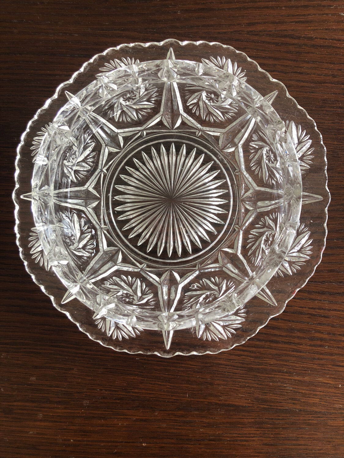 Empty pocket / cut and chiseled glass cup