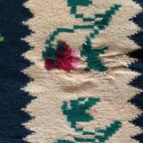 Romanian floral handwoven carpet made in wool, bohemian design with flowers