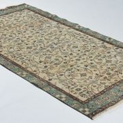 Tapis anatolien fait à la main 241 x 122 cm