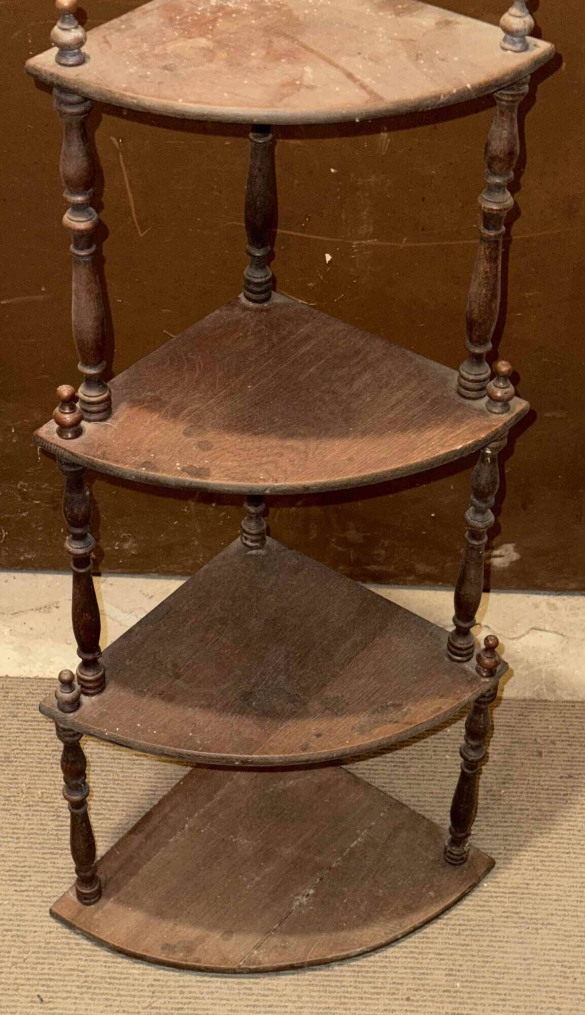 corner shelf wood_dismantlable_1900-1930