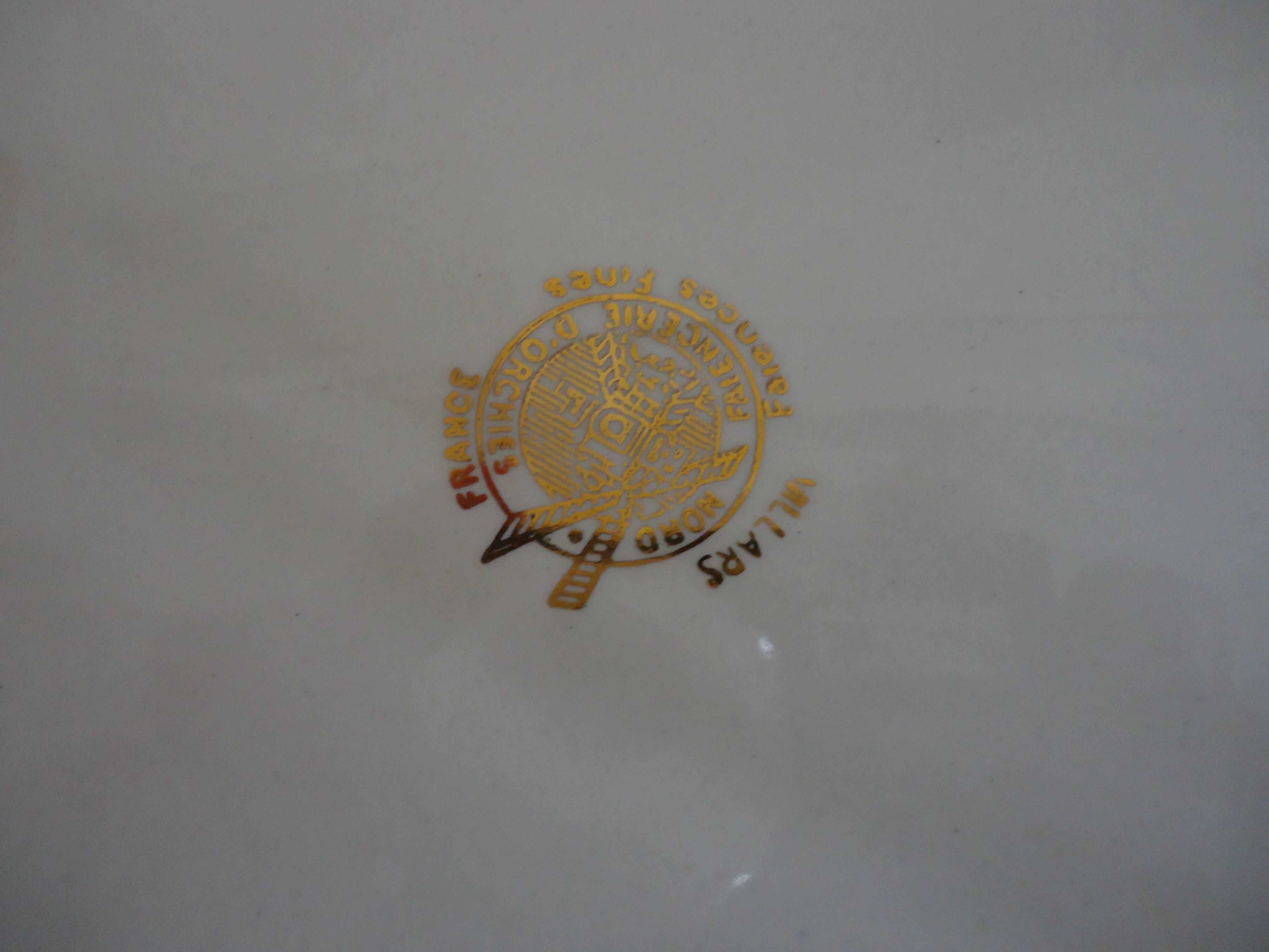 Oval serving dish moulin des loups orchies “villars”