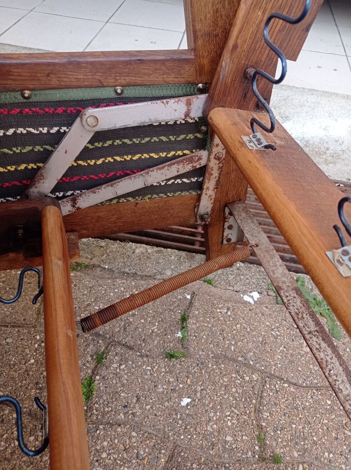Scandinavian convertible bench