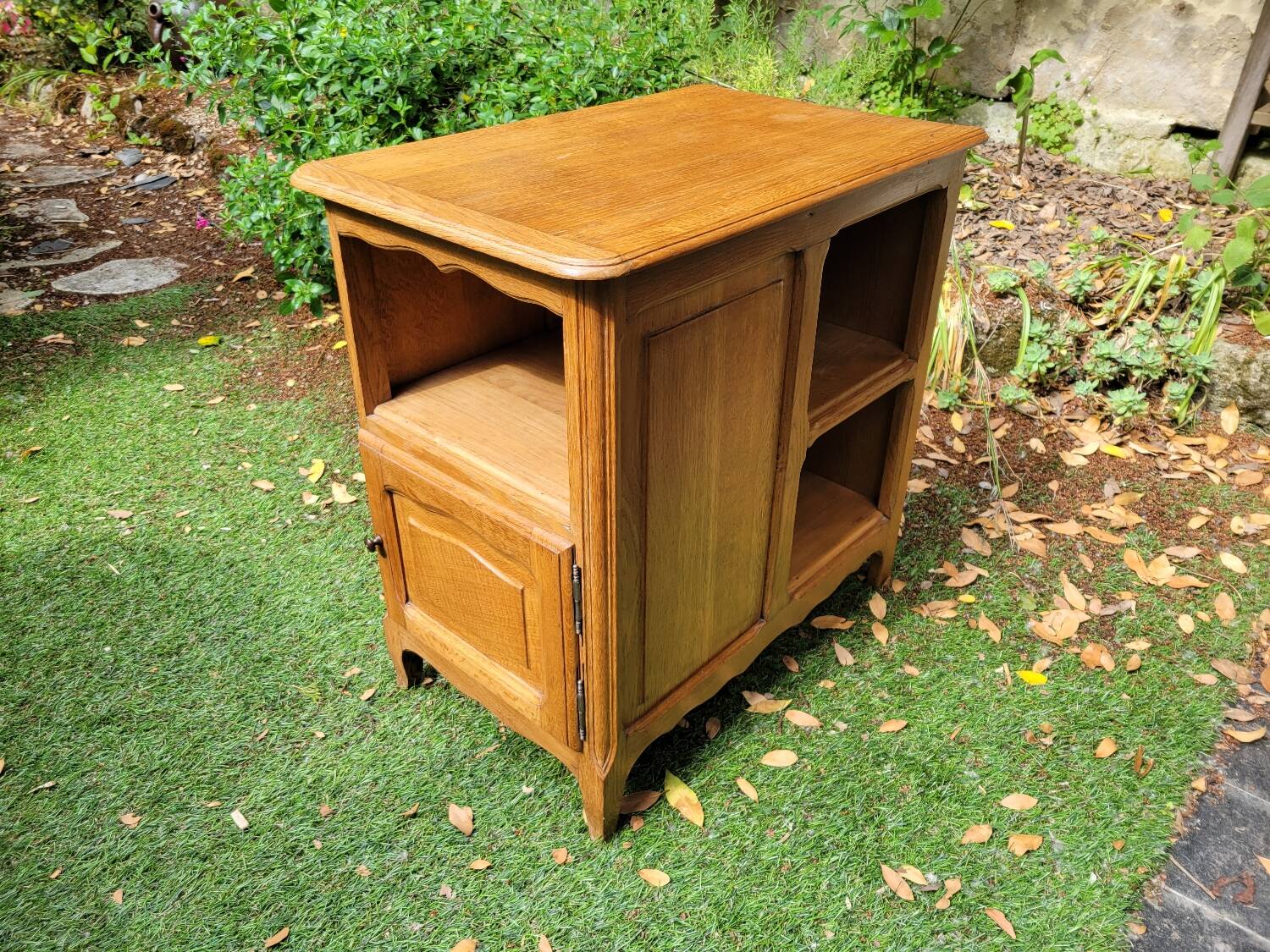 TV cabinet