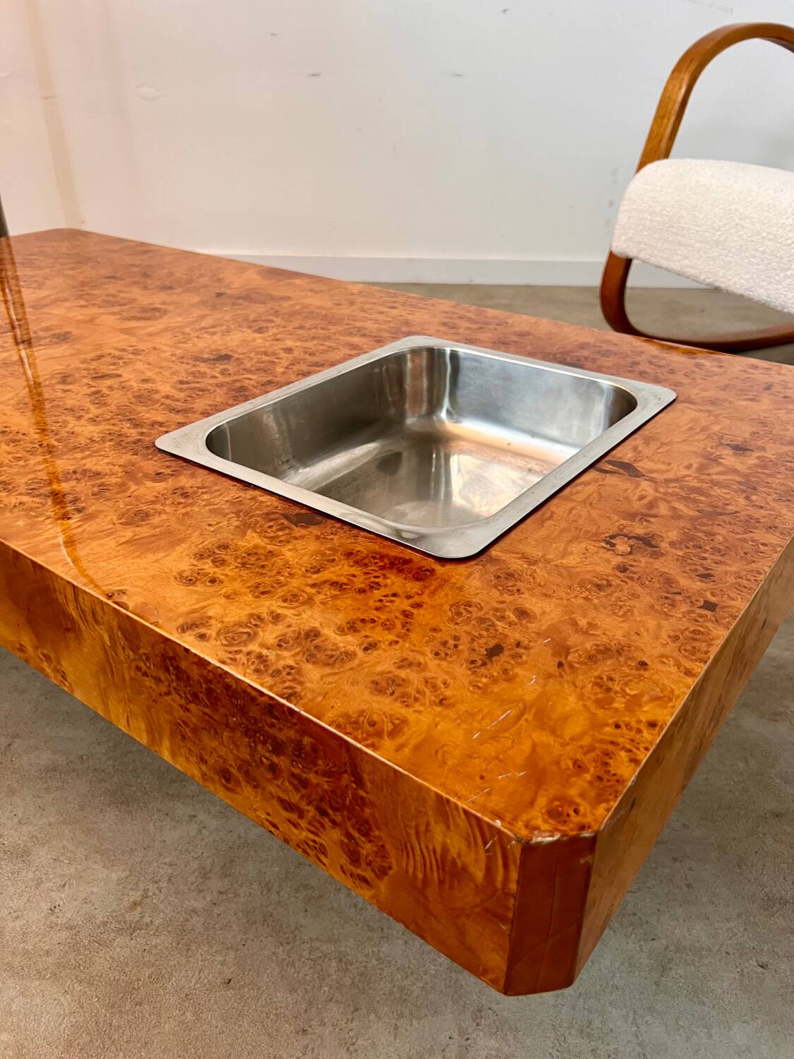 Italian design elm burl coffee table from the 70s Roche Bobois