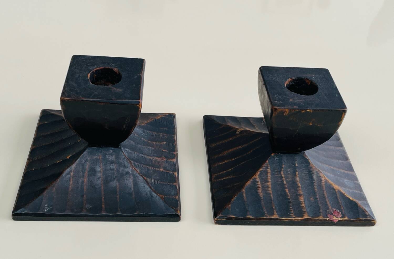 Pair of Swedish carved wooden candlesticks – Steneby H.F. – design bru
