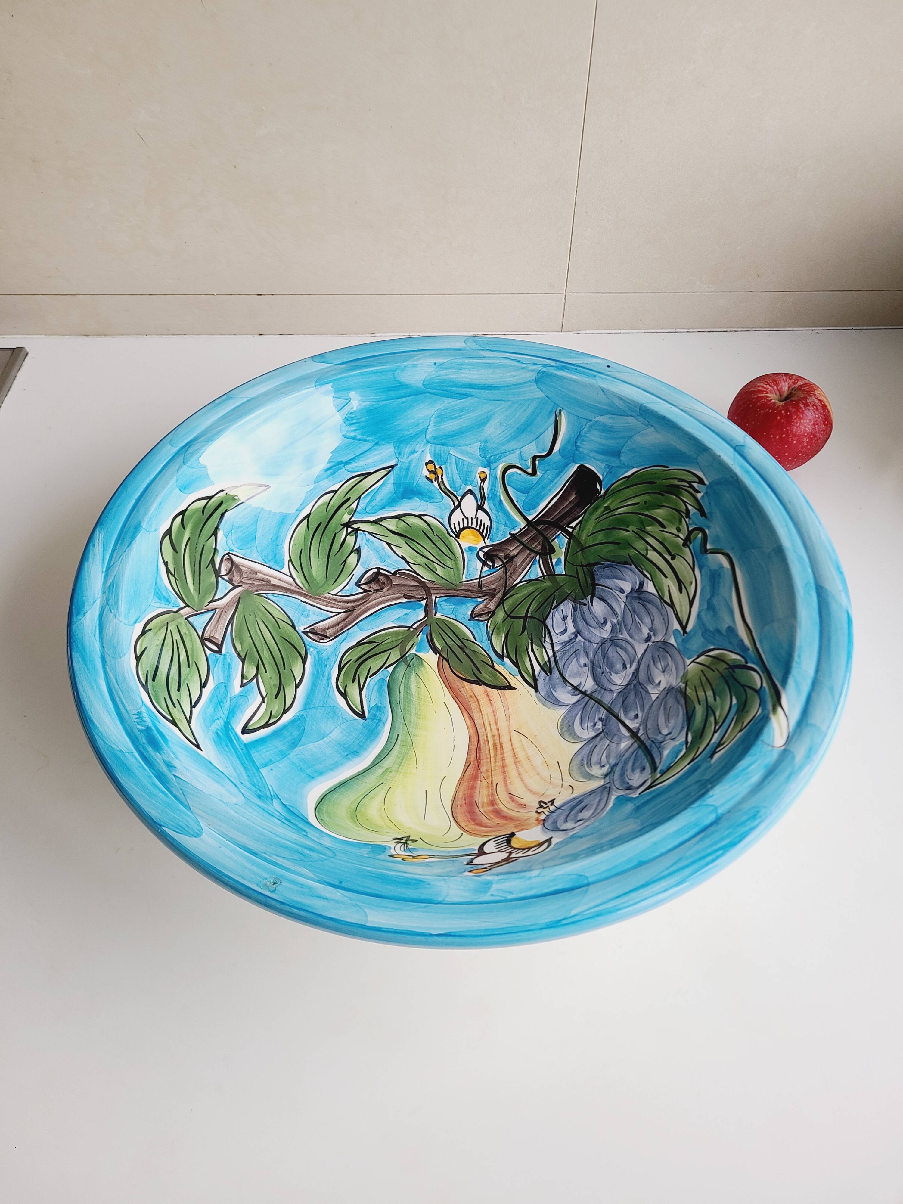 Large Mediterranean ceramics