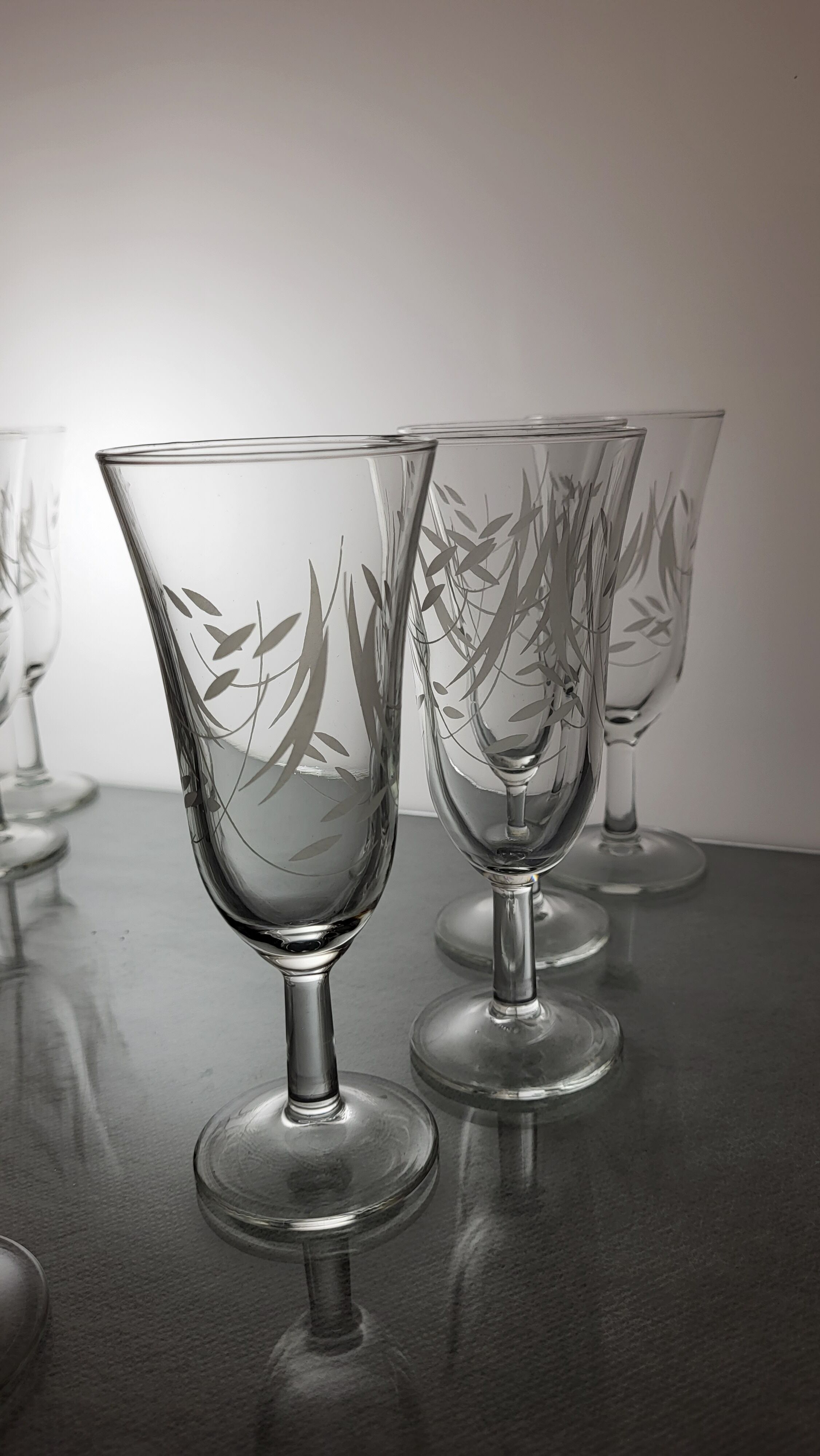 Set of 10 champagne flutes 60s