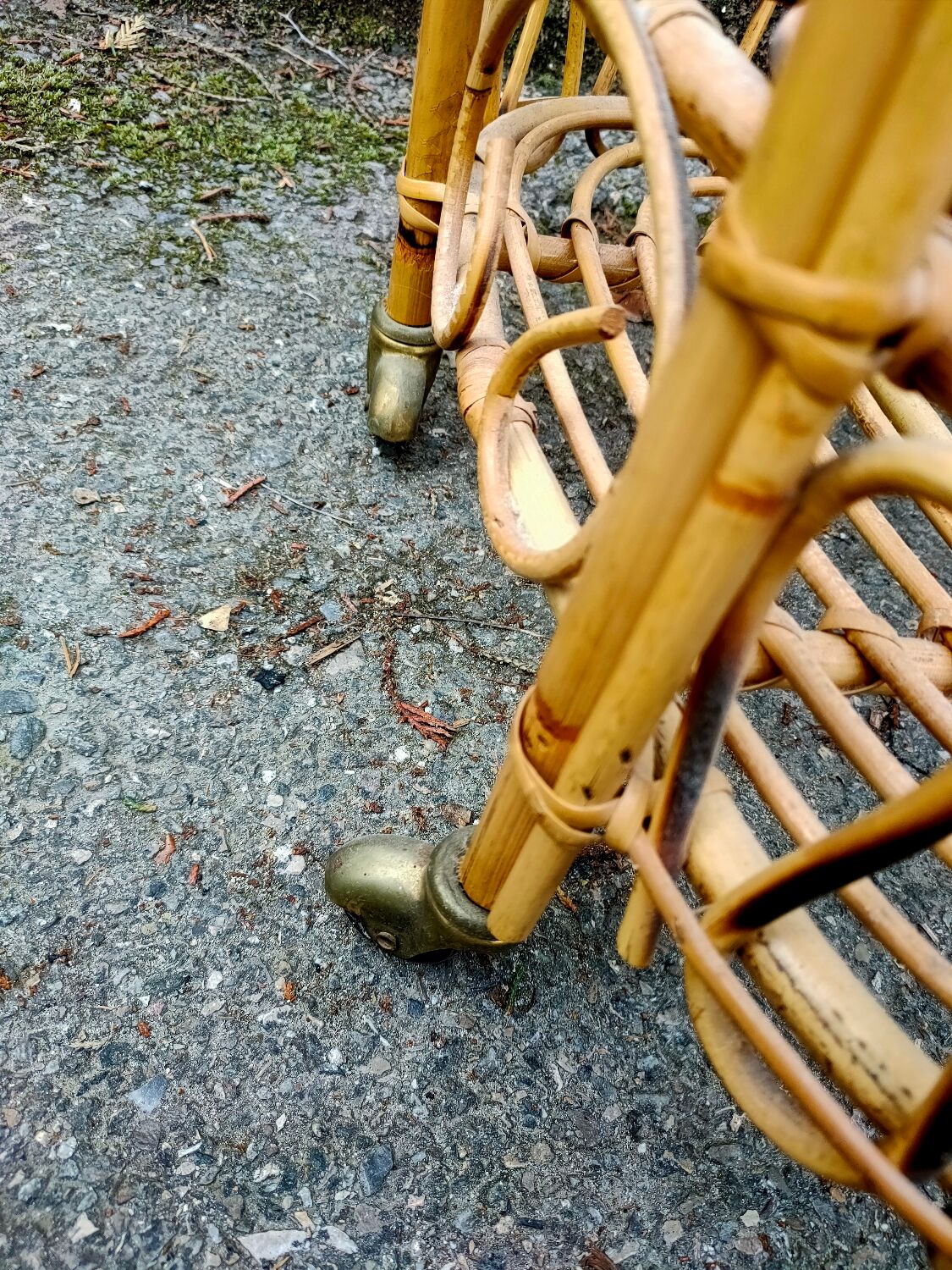 Vintage rattan wheels