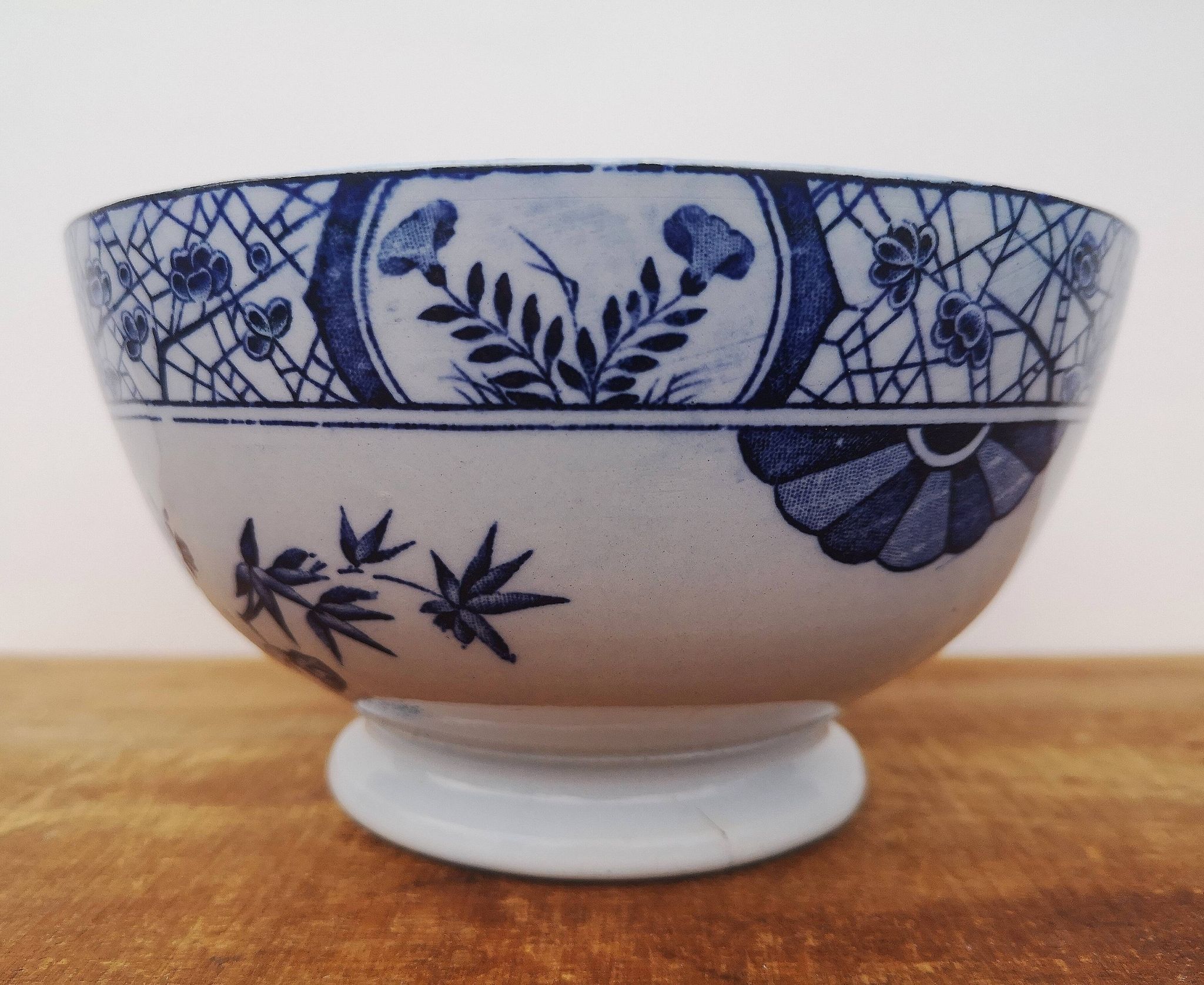Old collection bowl Creil and Montereau model Japan