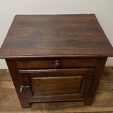 Small piece of furniture called Community Walnut from the end of the 18th century