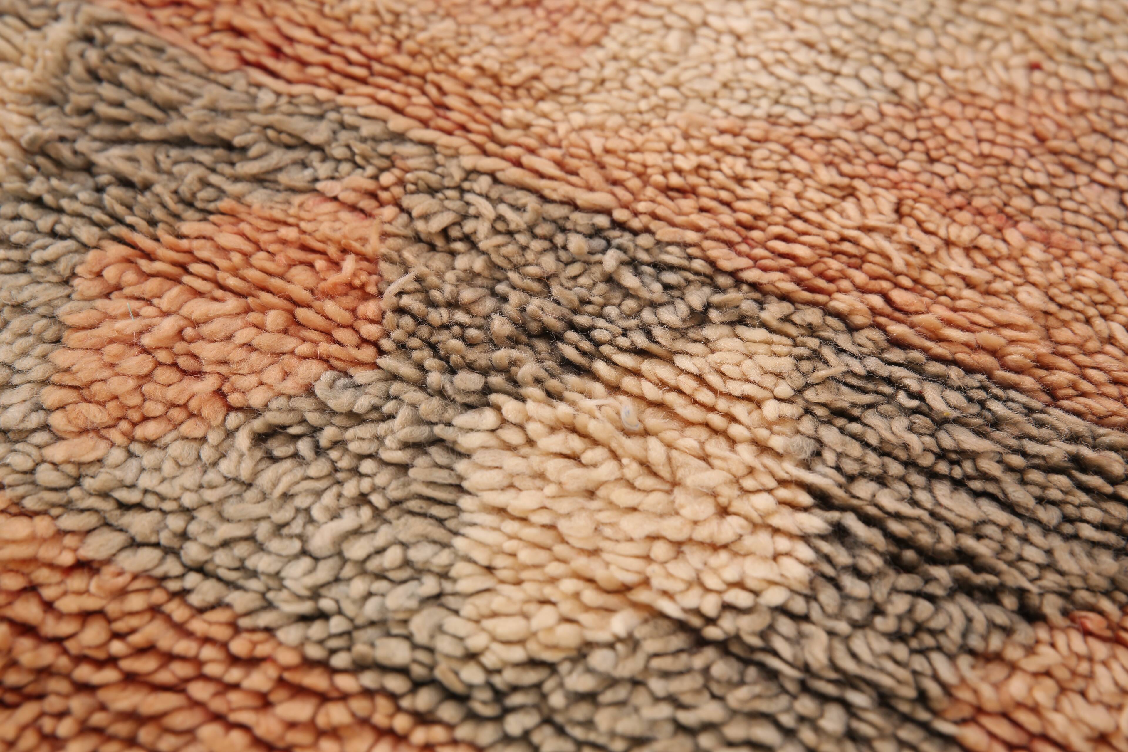 Peach Vintage Moroccan Rug 200 x 298 cm - Berber Wool Rug - Handmade Rug