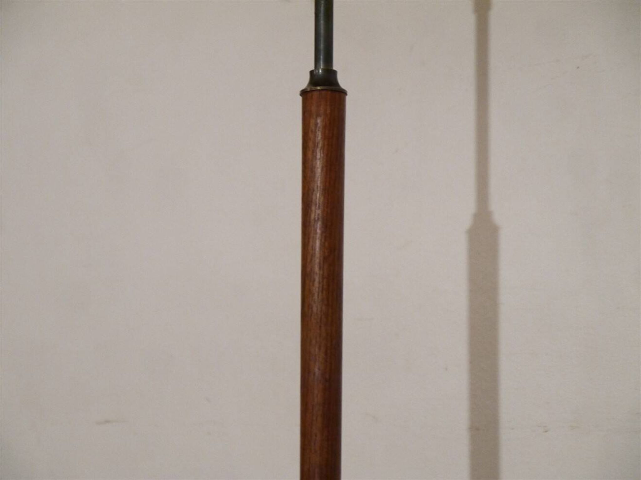 Scandinavian floor lamp in teak and brass from the 1960s.