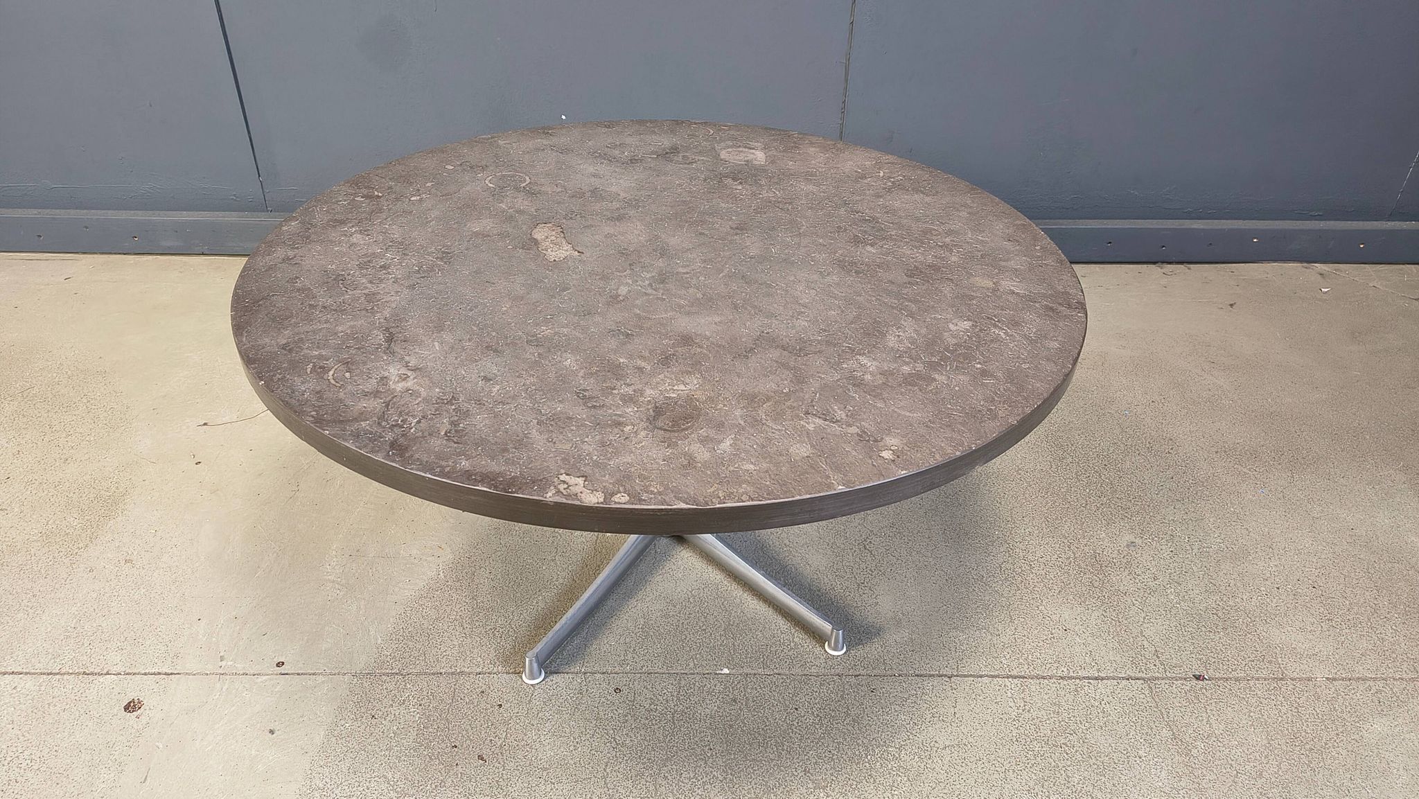 Vintage coffee table by Walter Knoll