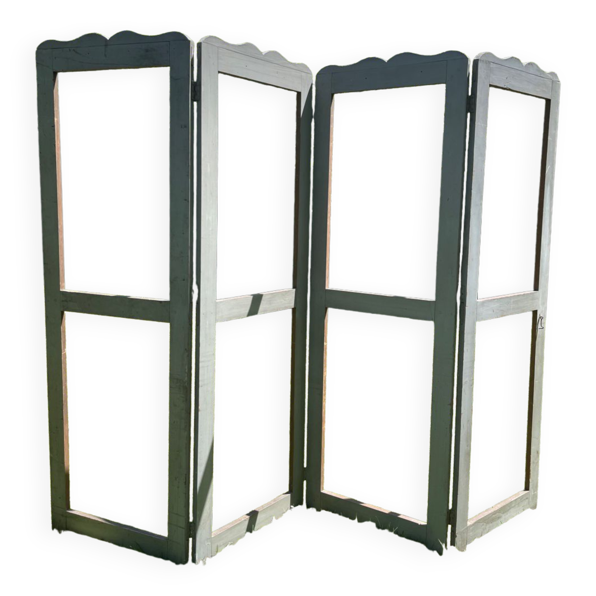 Grey wooden screen