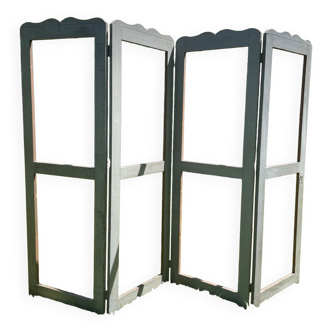 Grey wooden screen