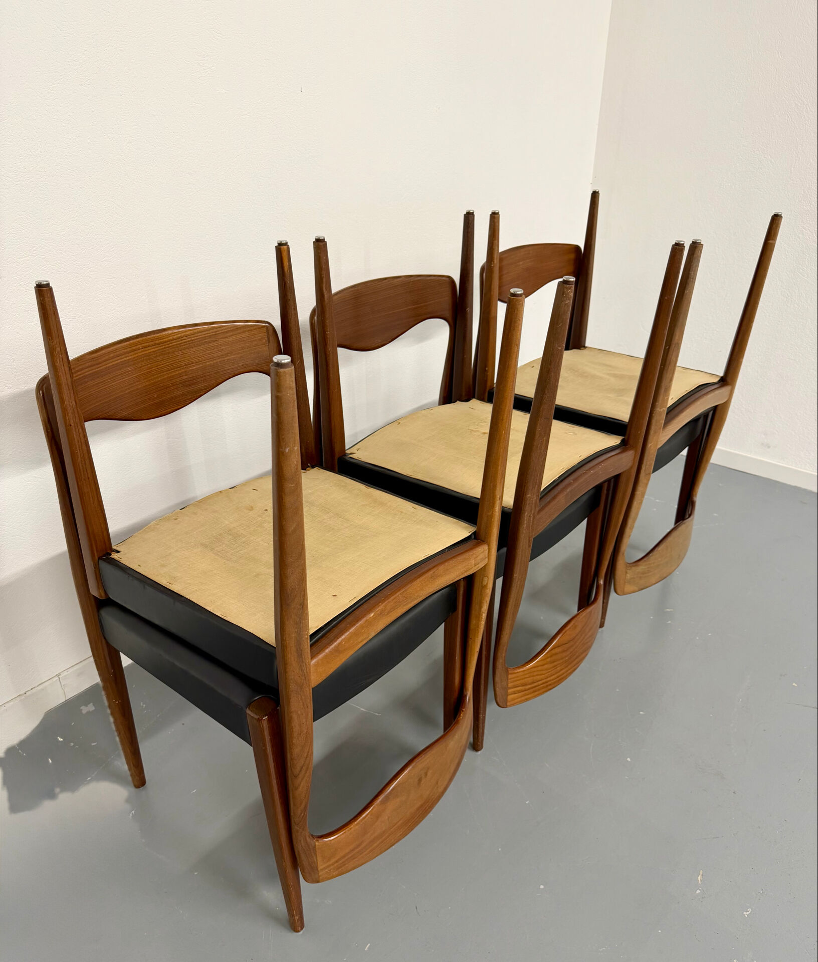 Lot of 6 chairs model 71 Scandinavian design Niels Otto Møller teak an60