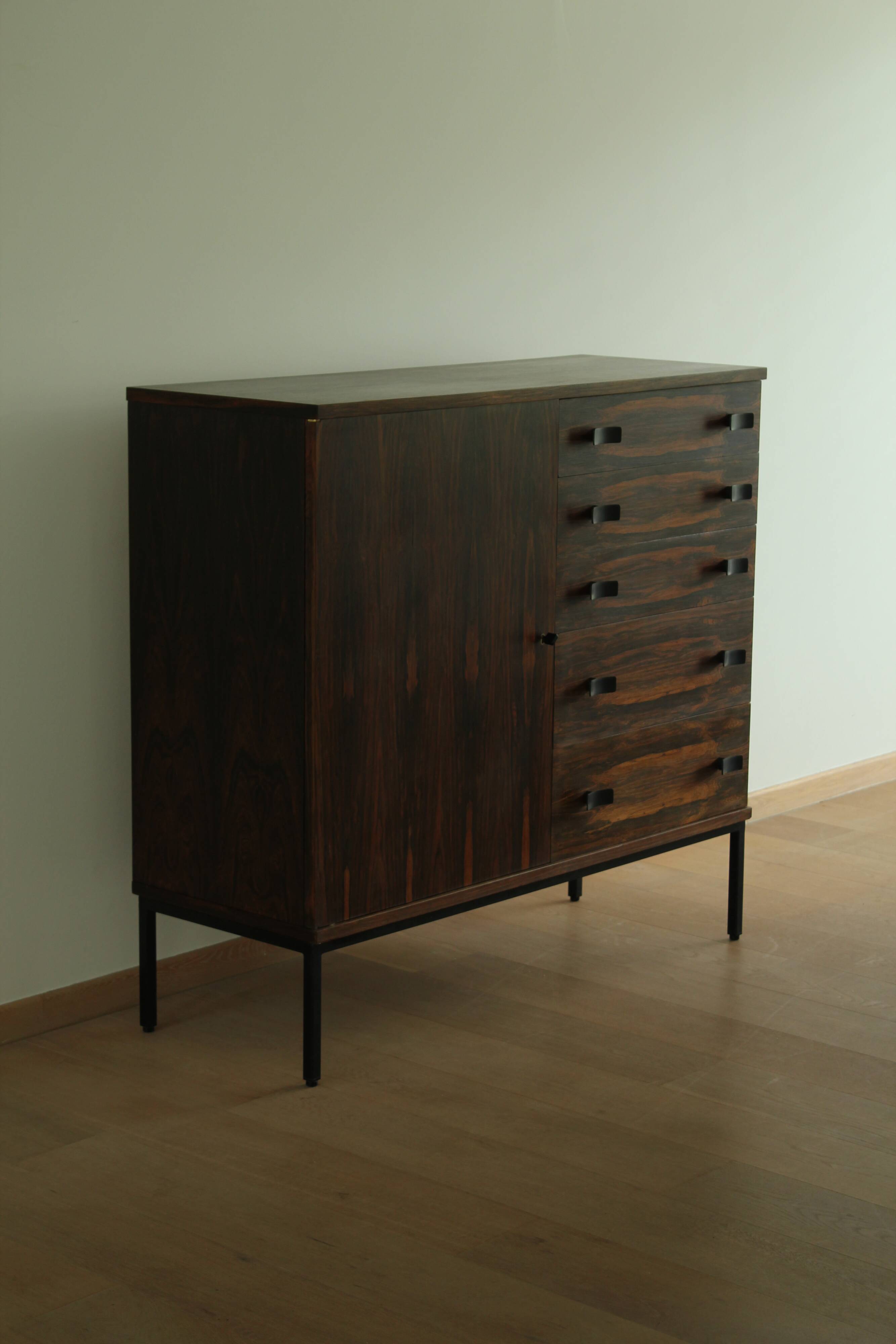 Commode d'Antoine Philippon et Jacqueline Lecoq pour Jules Degorr