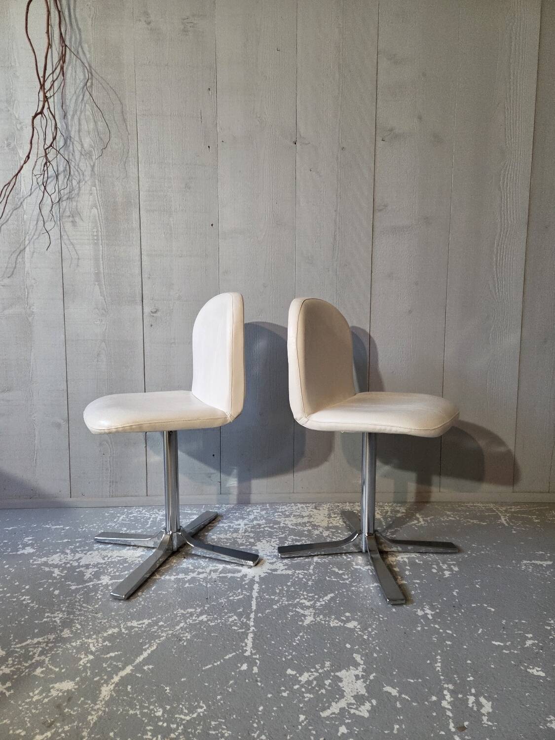 Chaises pivotantes skai blanc