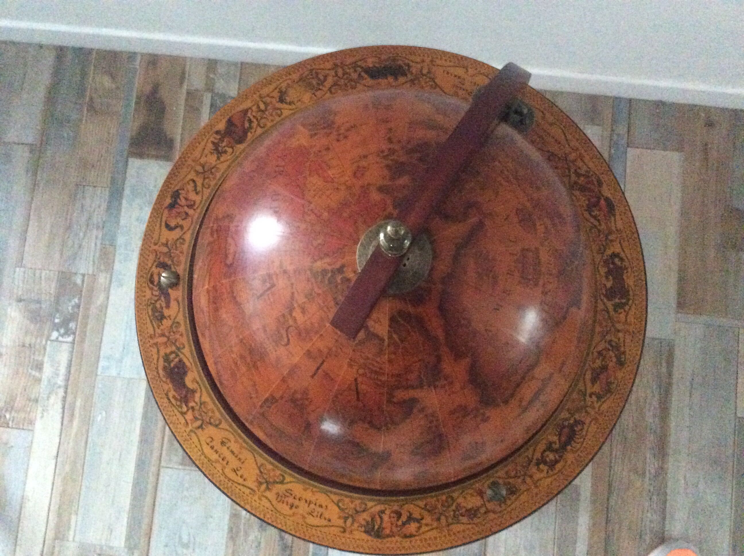 Bar mappemonde vintage des années 70
