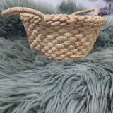 Round woven basket in natural fibers - handmade