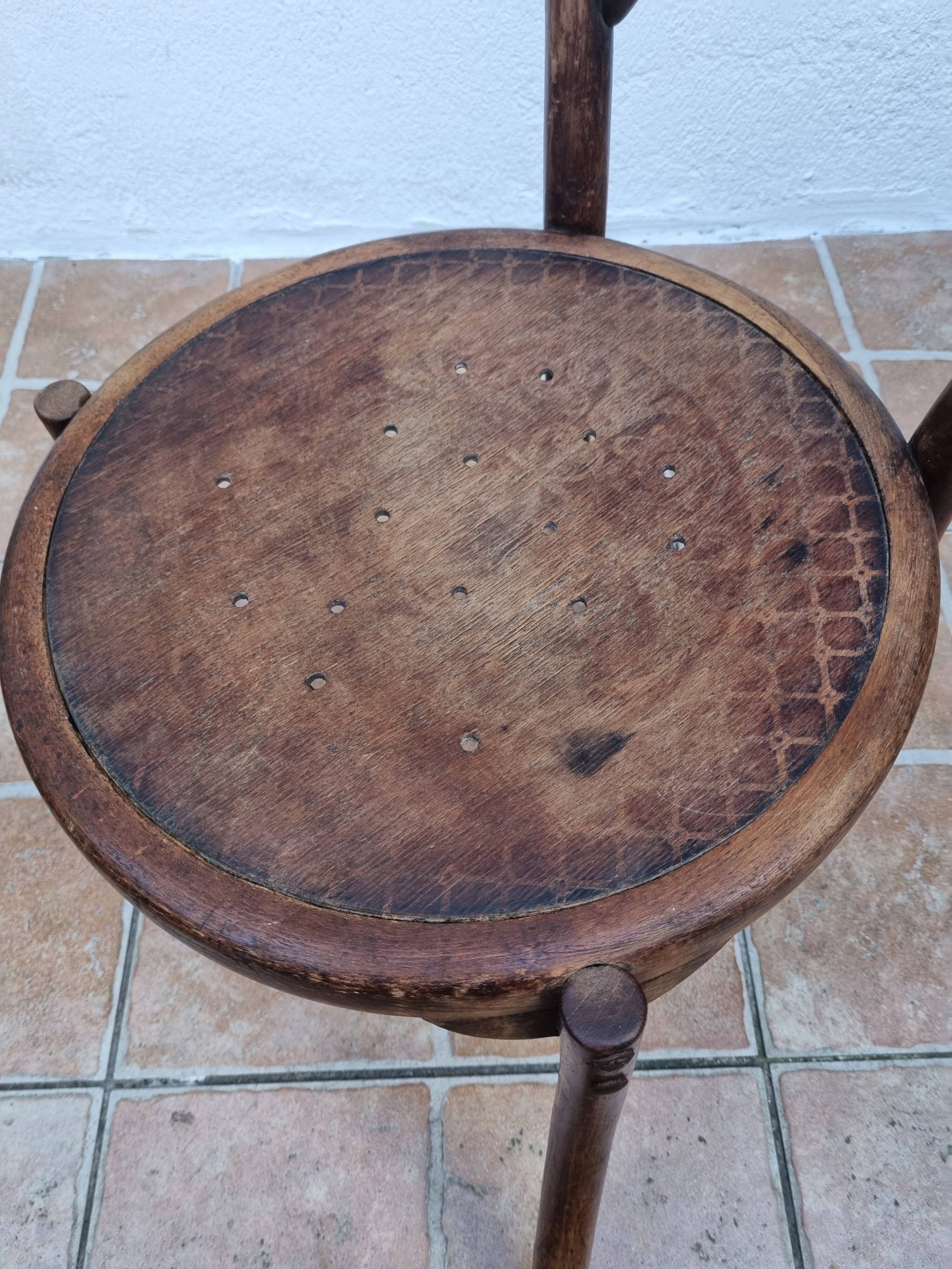 Bentwood nurse's chair, early 20th century