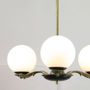 Lustre Art Déco en laiton et opaline, 1930