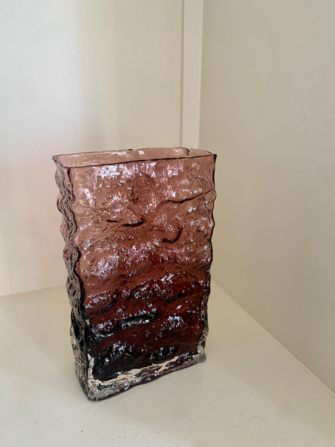 Vase Geoffrey Baxter Whitefriars purple glass 60s 70s
