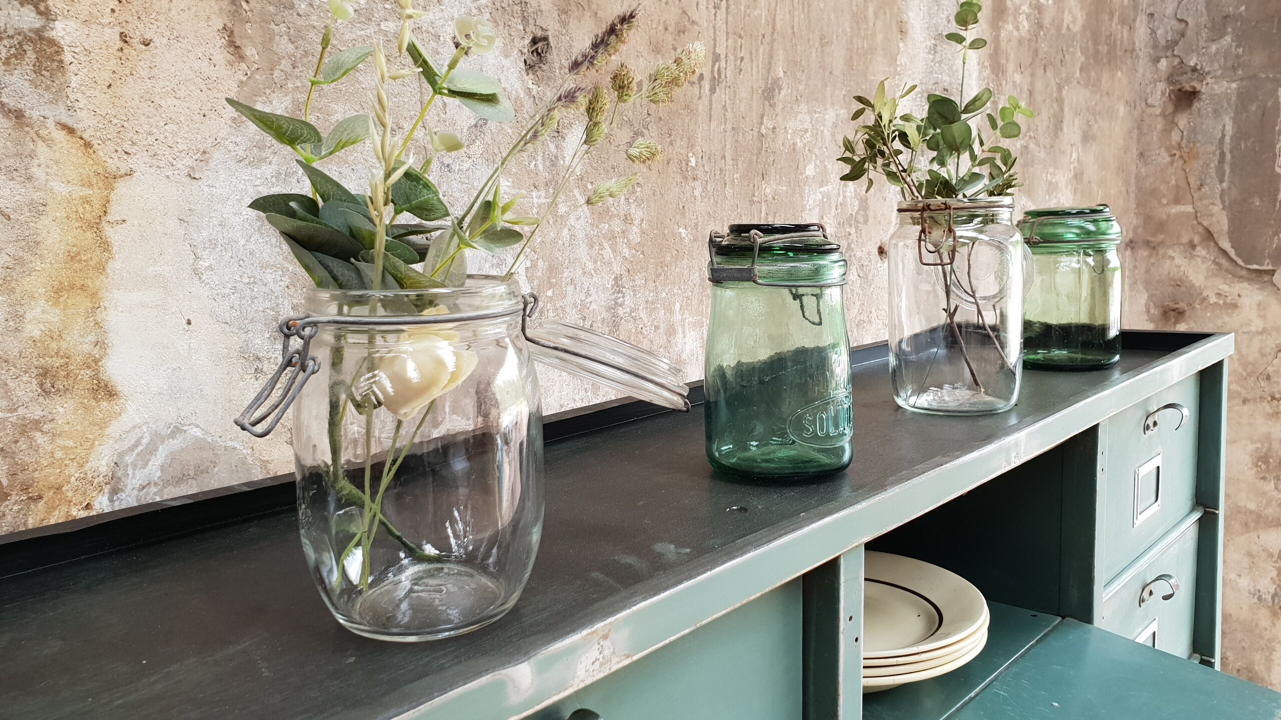 Strafor valve cabinet