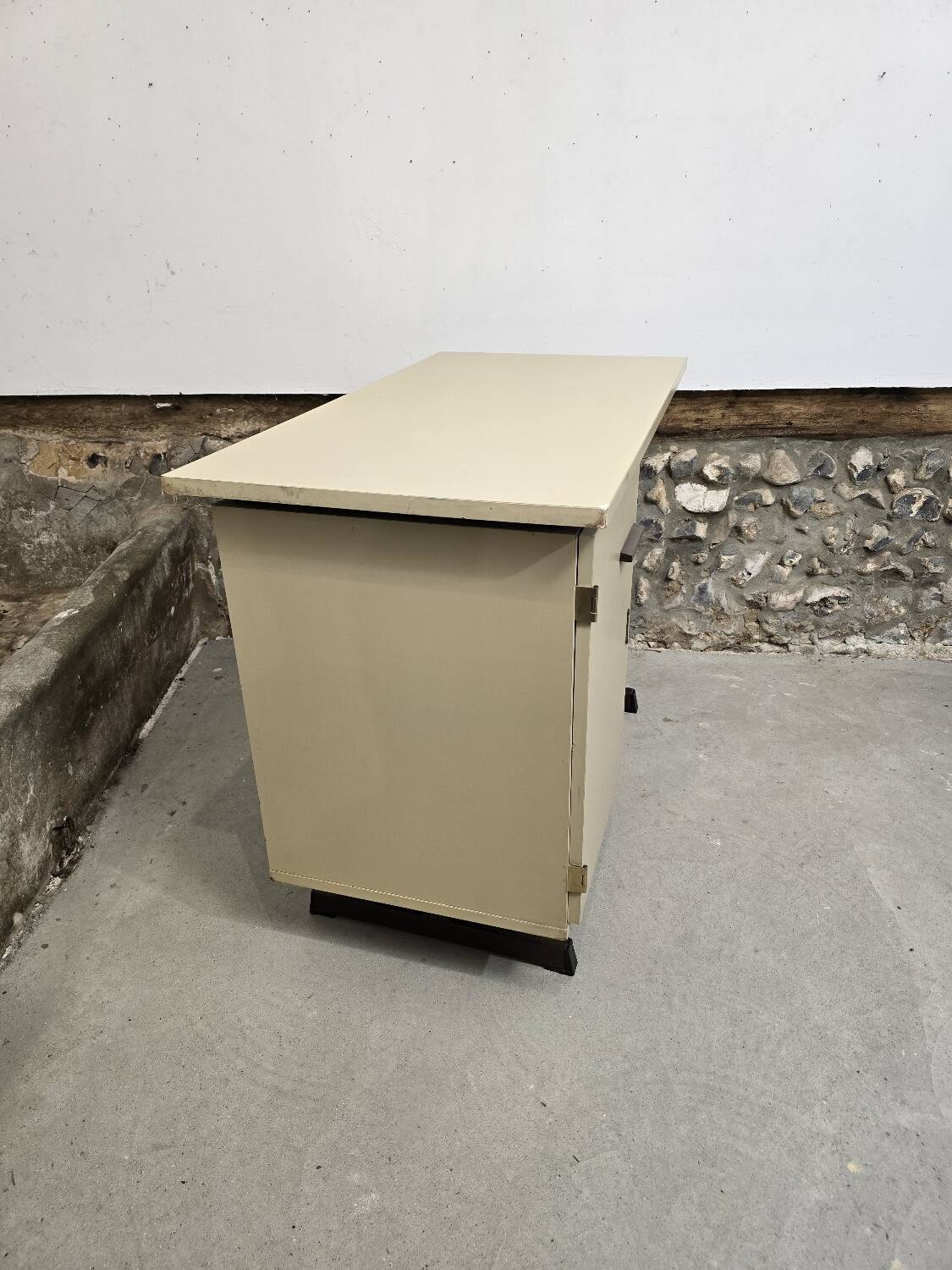 Beige Formica desk 1970