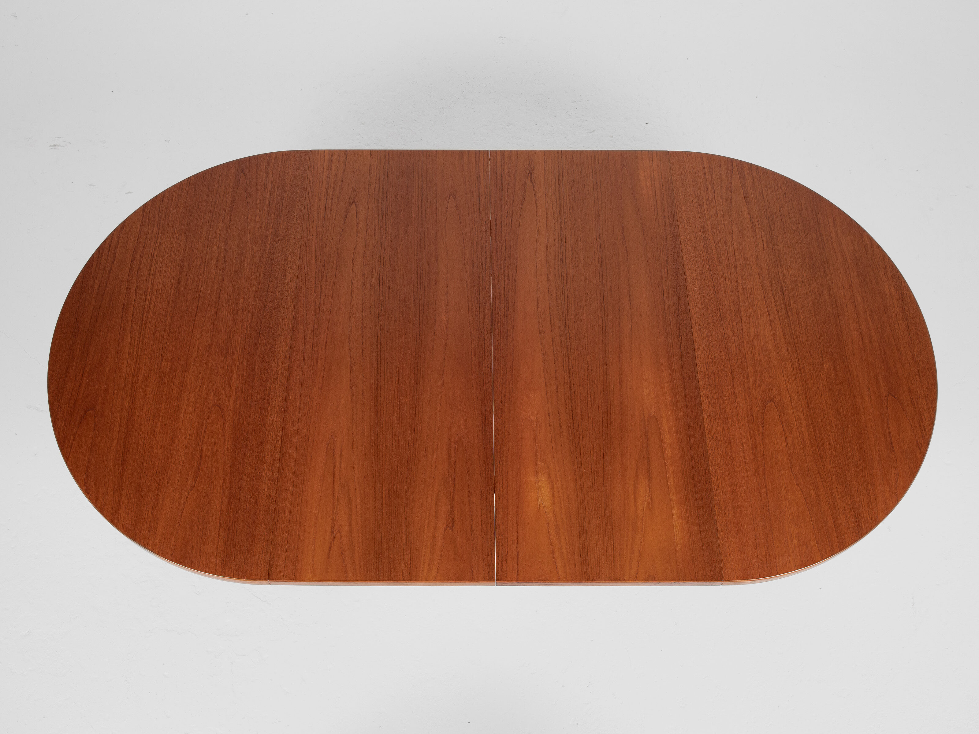 Midcentury Danish round extendable dining table in teak 1960s - with flat border