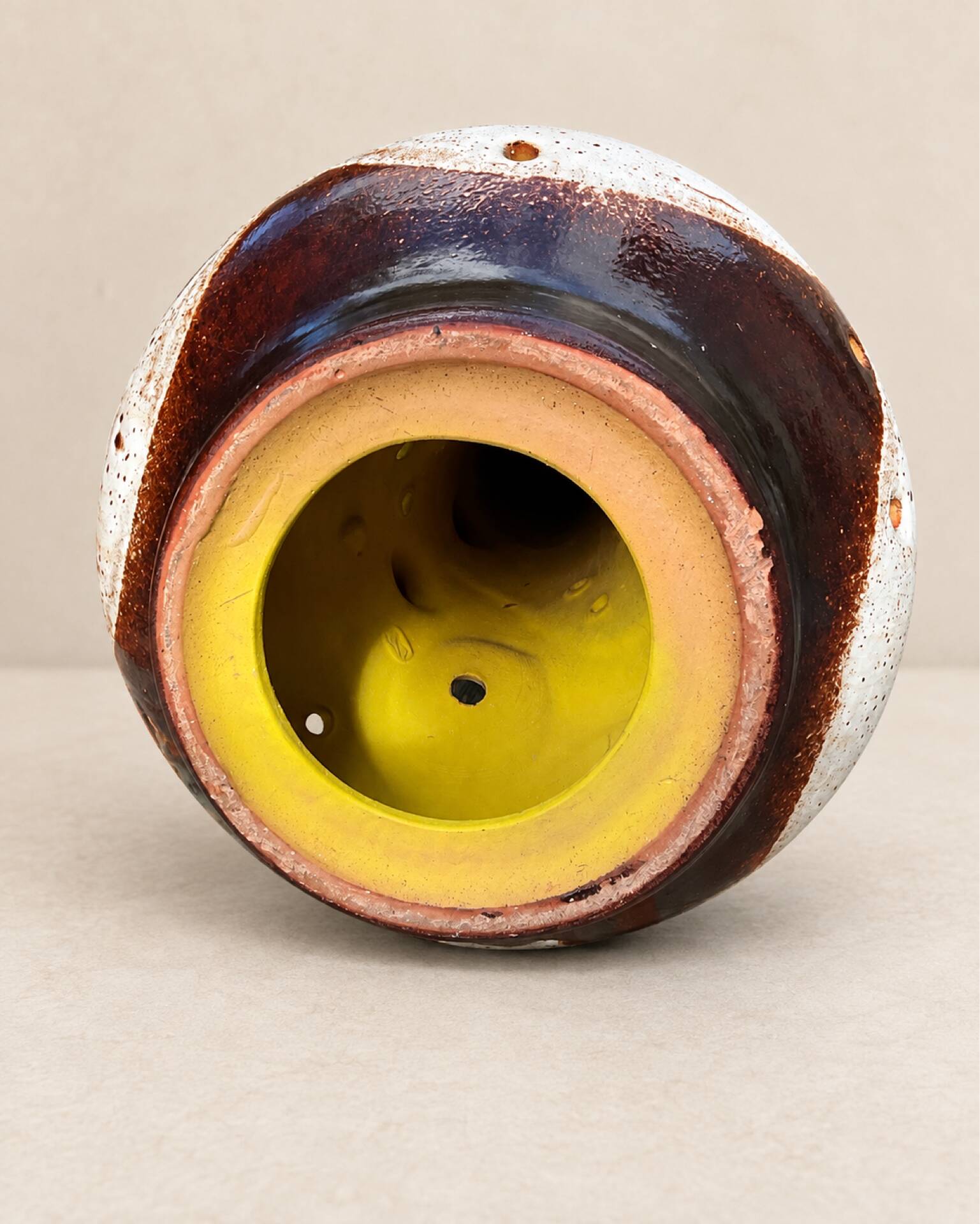 Grand pied de lampe Fat Lava ajouré années 70