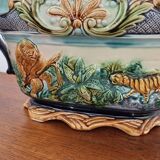 Majolica slip planter
