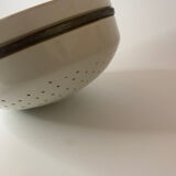 Porcelain strainer
