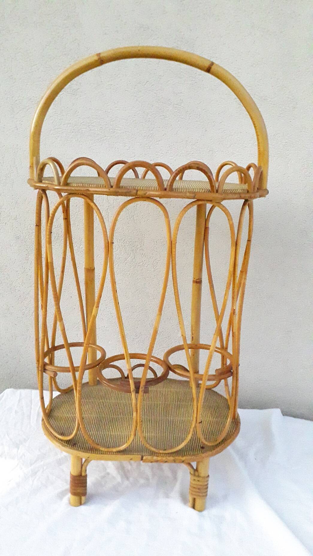 Portable bar bottle holder in rattan